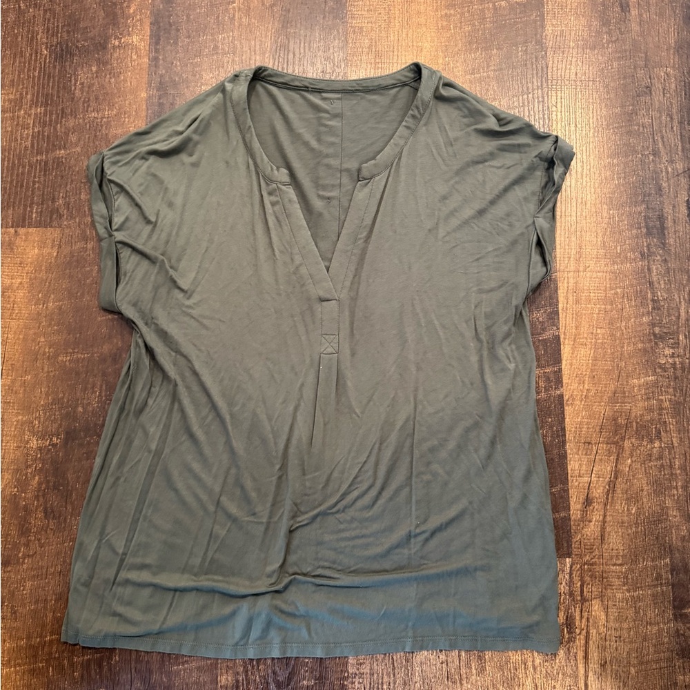 Olive Green Women's short sleeve Top